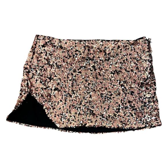 FREE PEOPLE Annalise Sequin Mini Skirt Rose Gold Short Sparkly size 4 small Slit - Picture 2 of 16